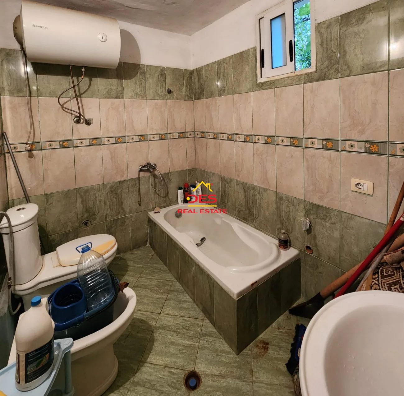Shitet shtëpi private 2+1 në plazhë të vjetër ,vlorë