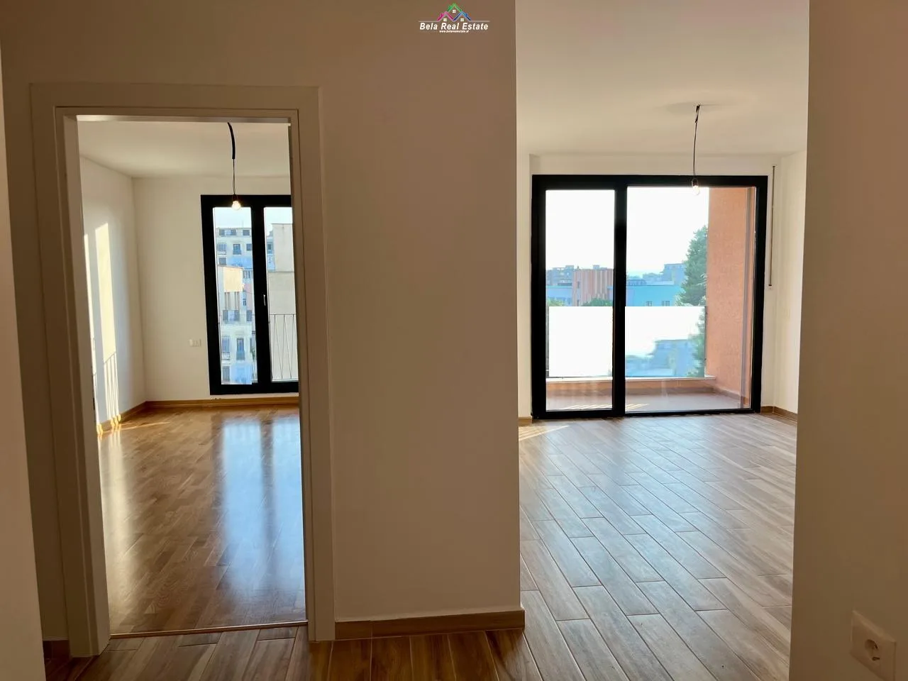 Zyre me qera 2+1 tek Kompleksi ASL/Zirkon (ID BZ2518) Tirane.