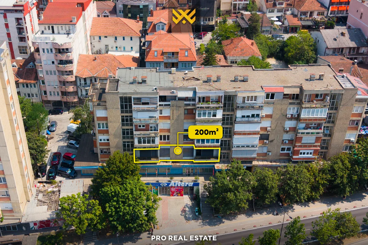 Lokal 200m² për #SHITJE në Aktash