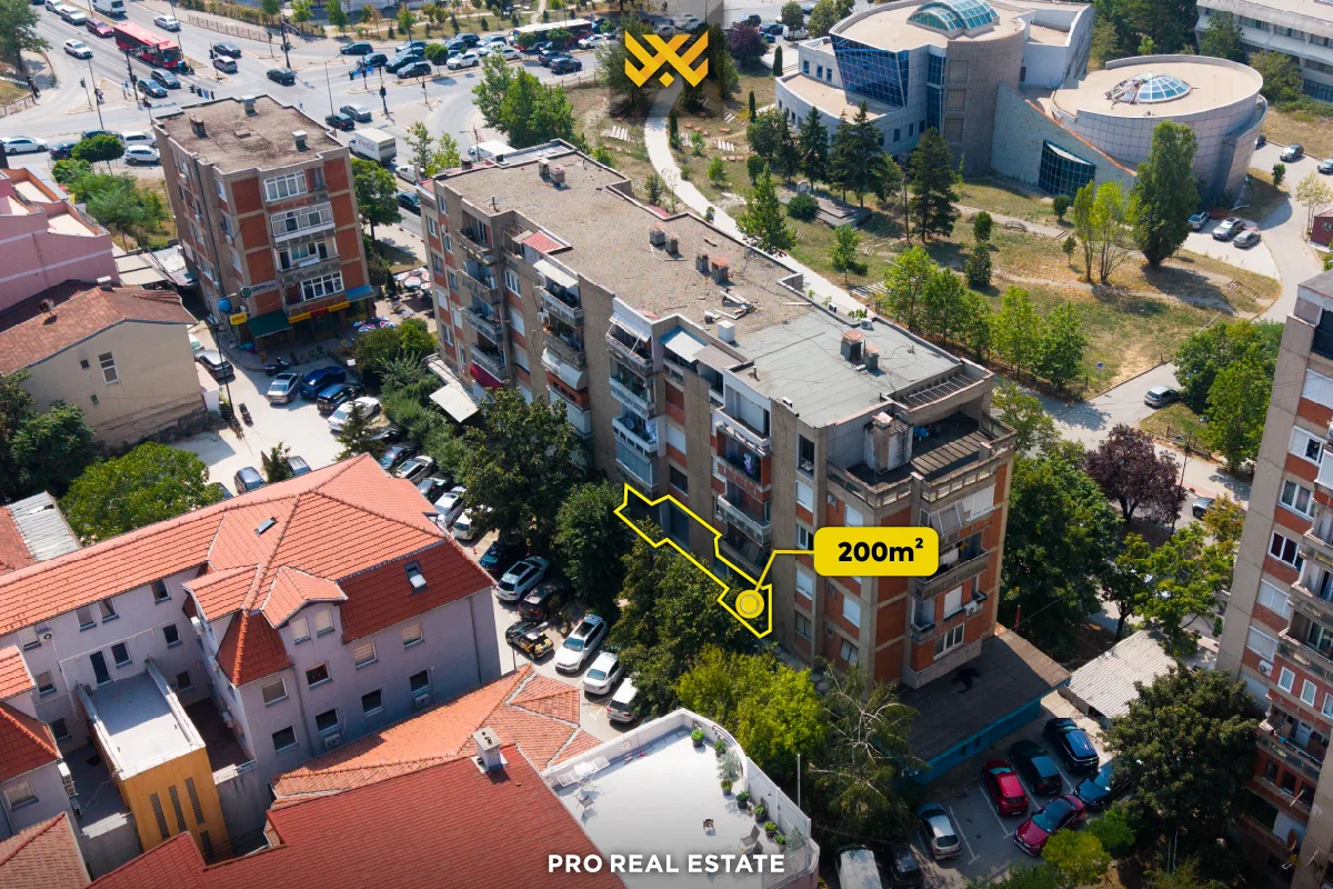 Lokal 200m² për #SHITJE në Aktash