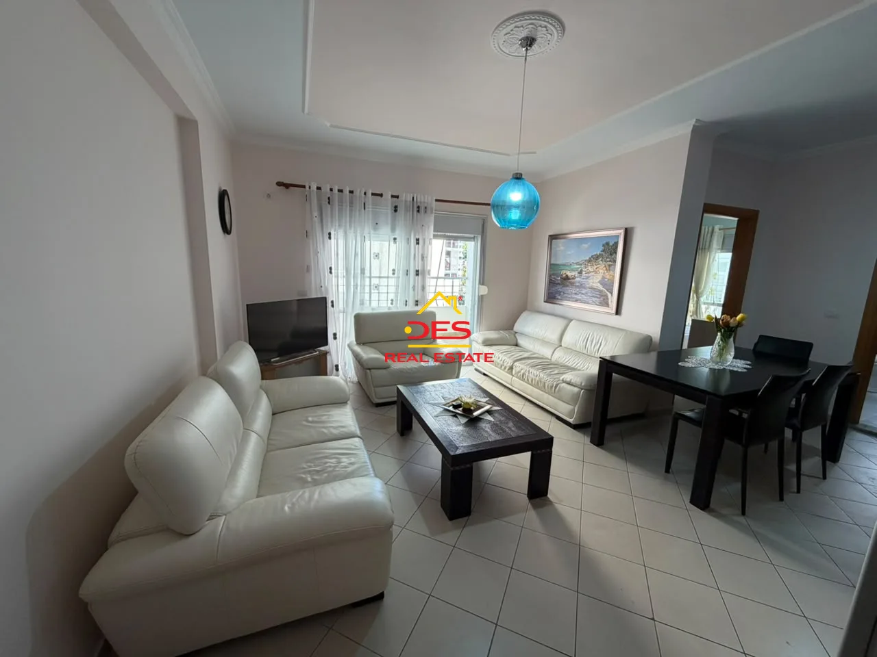 Shitet apartament 1+1 pranë bar taushani në lungomare, vlorë.