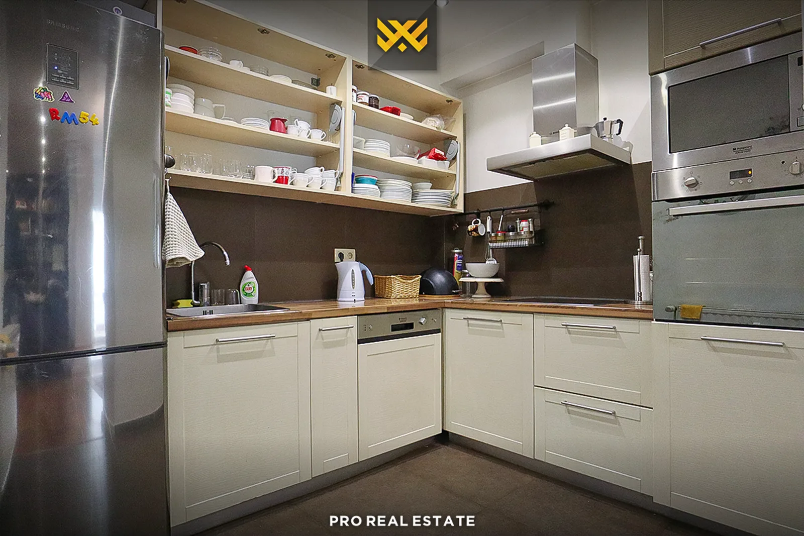 Banesë 130m² me #QIRA në Qendër.