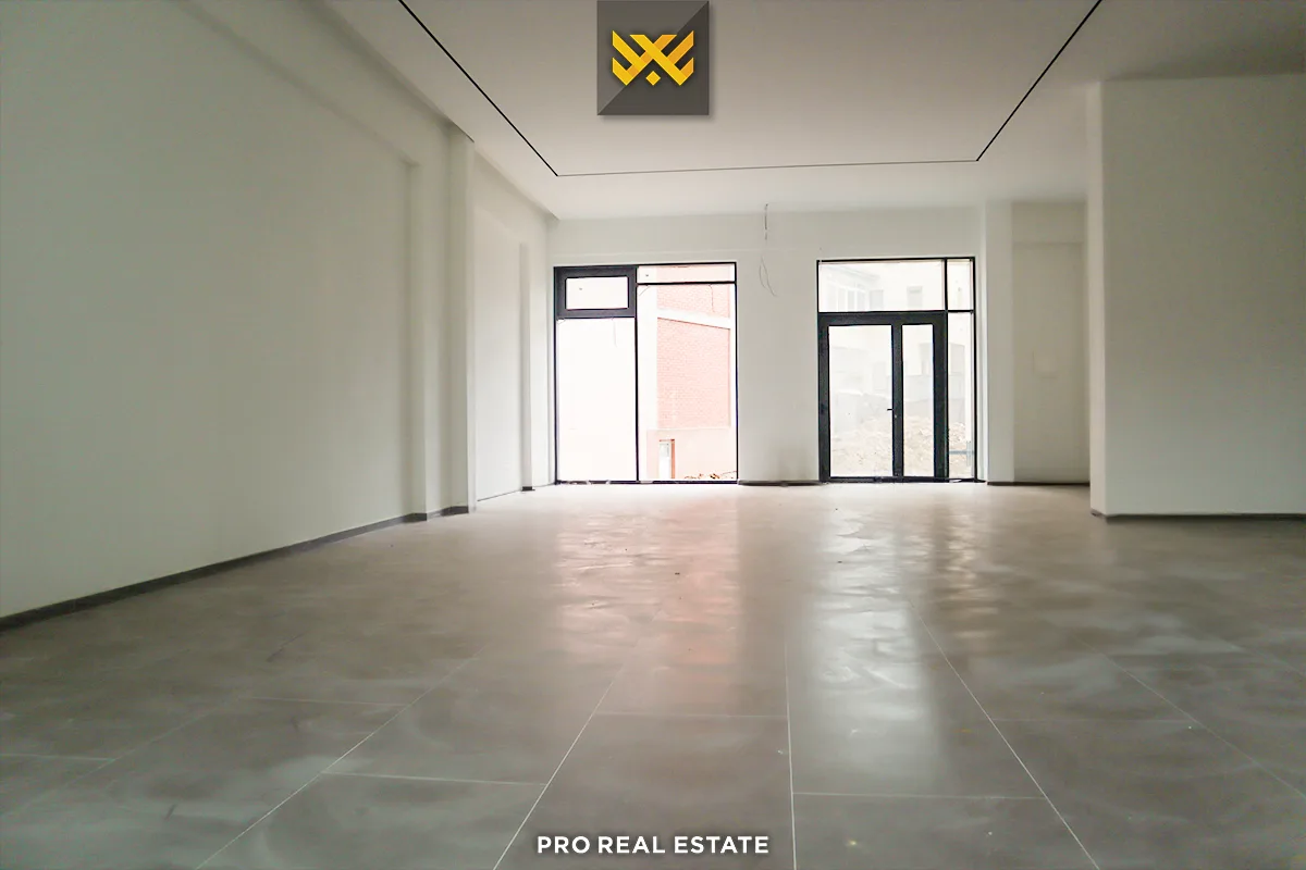 Lokal 153m² me #QIRA në Bregun e Diellit