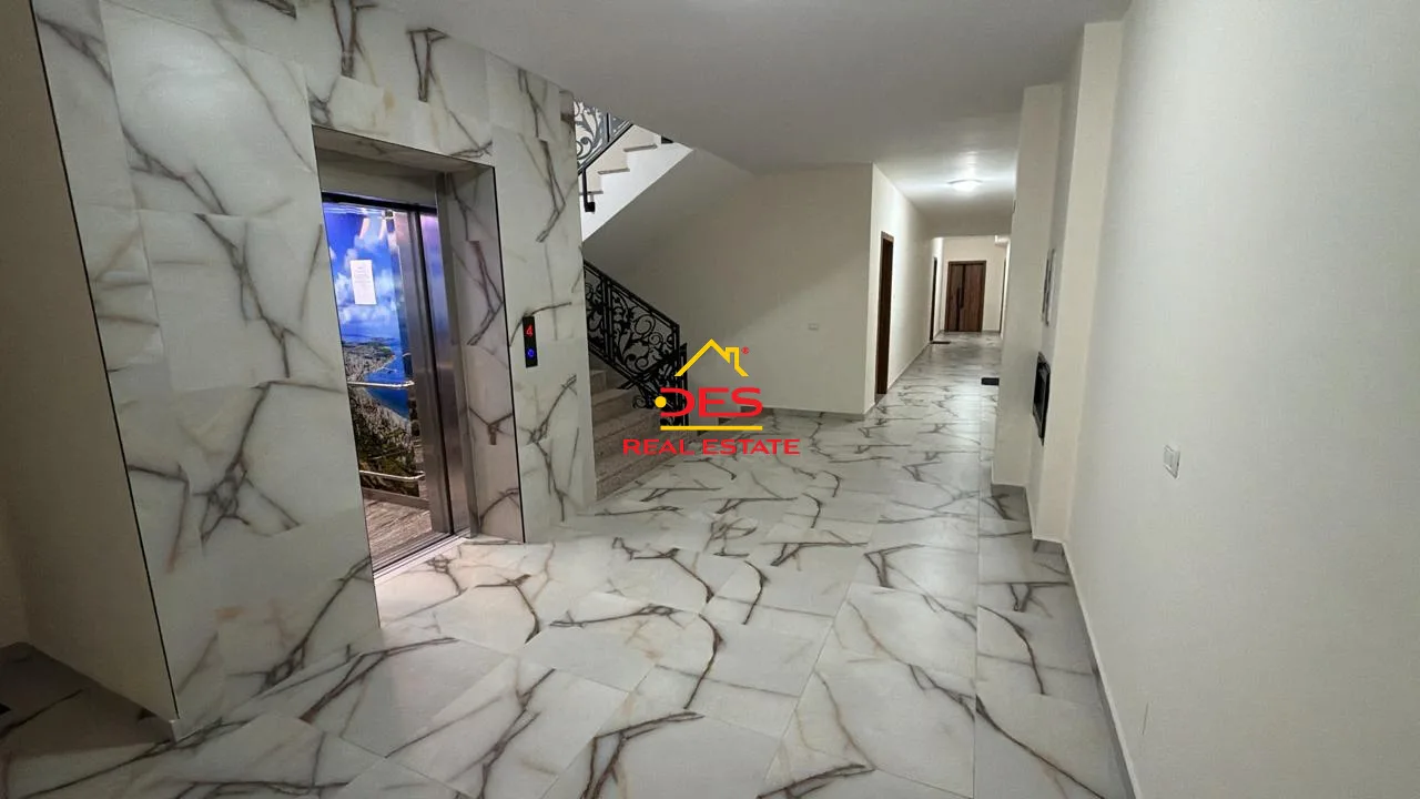 Jepet me qira apartament 1+1 pranë shkollës së e muzikës, vlorë.