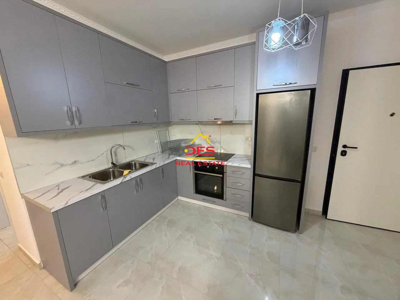 Jepet me qira apartament 1+1 pranë shkollës së e muzikës, vlorë.