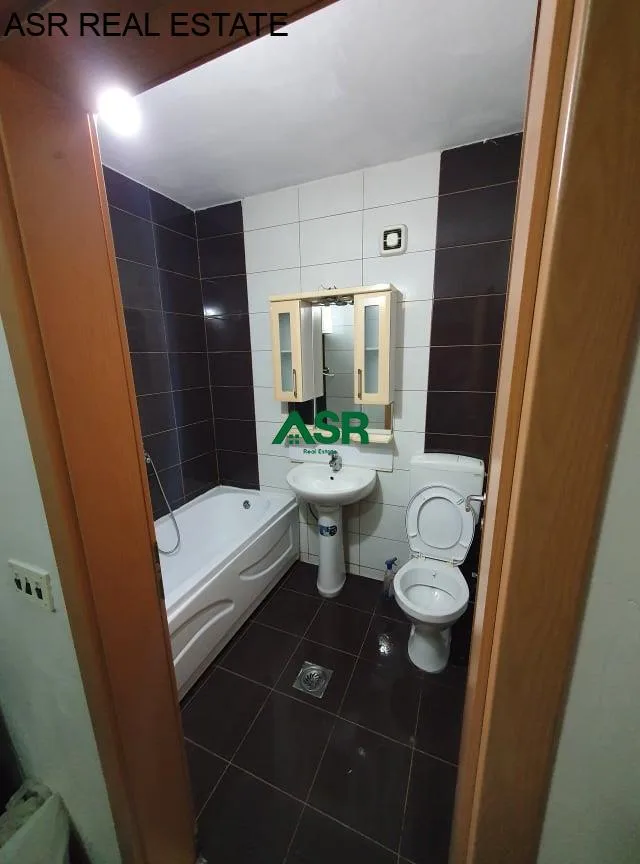 Ofrohet BANESA per SHITJE në lagjen Arberia