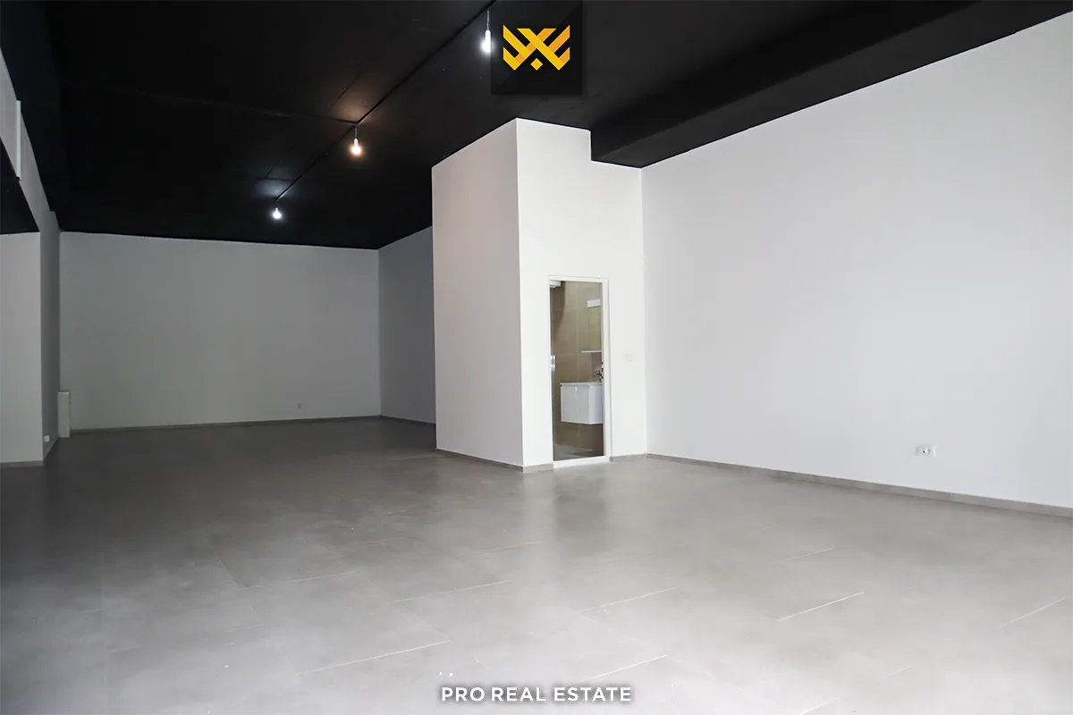 Lokal 211m² për #SHITJE te Prishtina e Re
