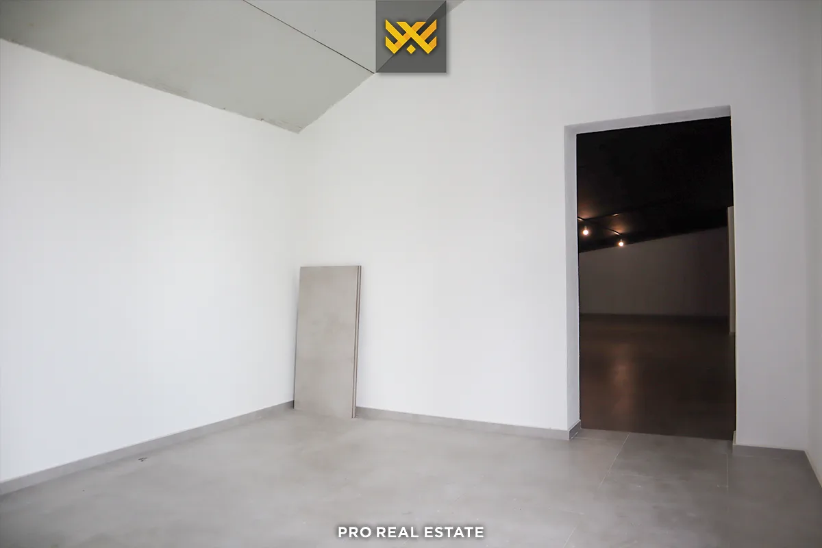 Lokal 211m² për #SHITJE te Prishtina e Re
