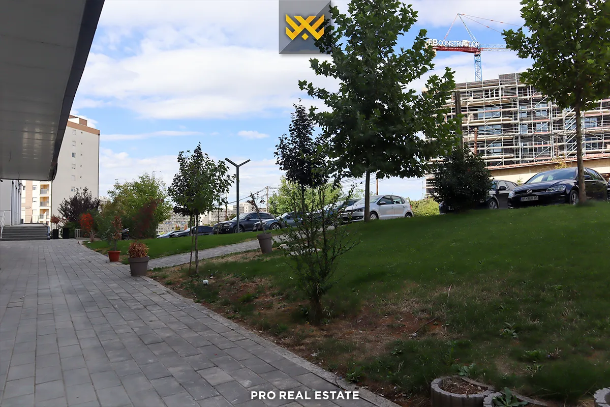 Lokal 211m² për #SHITJE te Prishtina e Re
