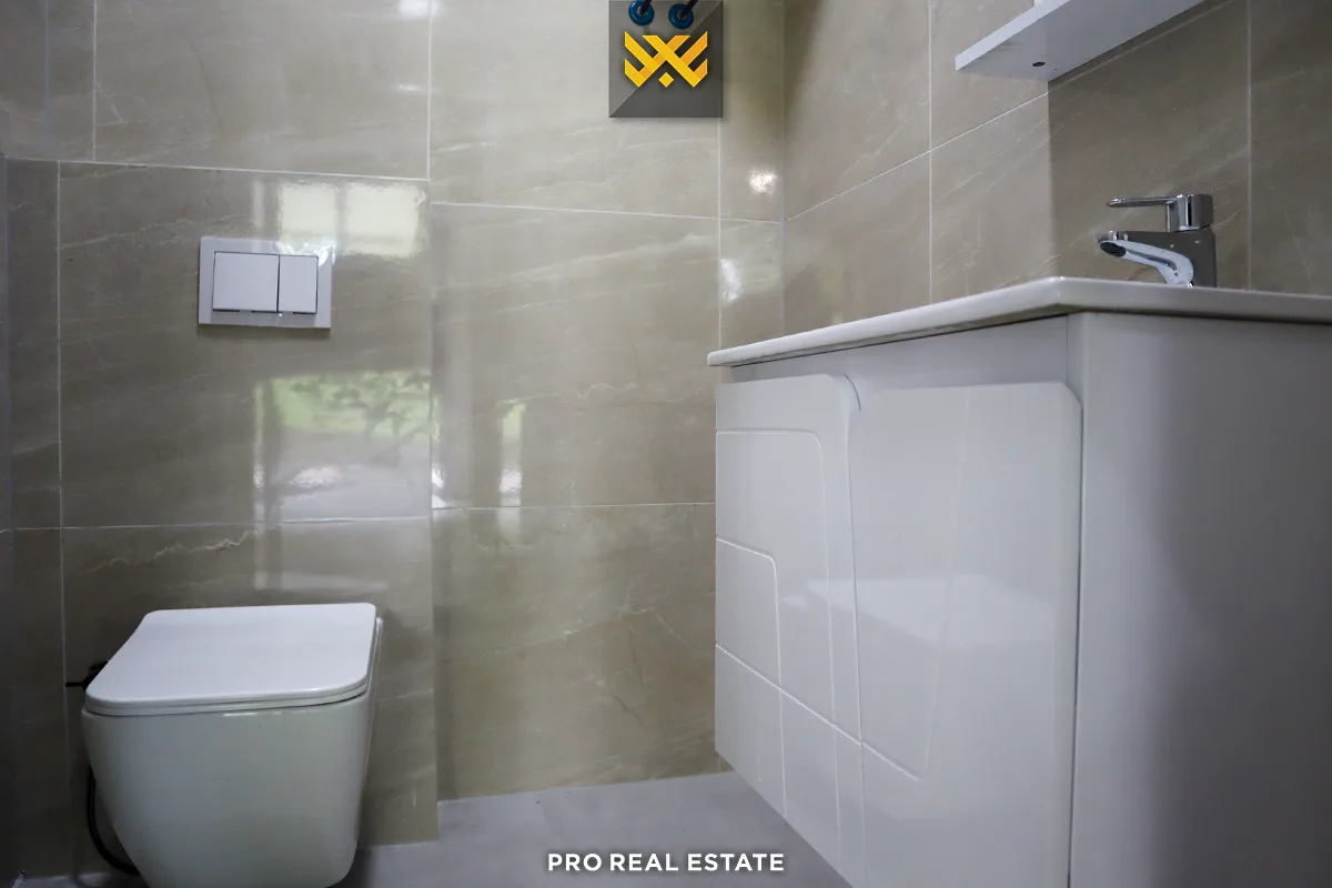 Lokal 211m² për #SHITJE te Prishtina e Re