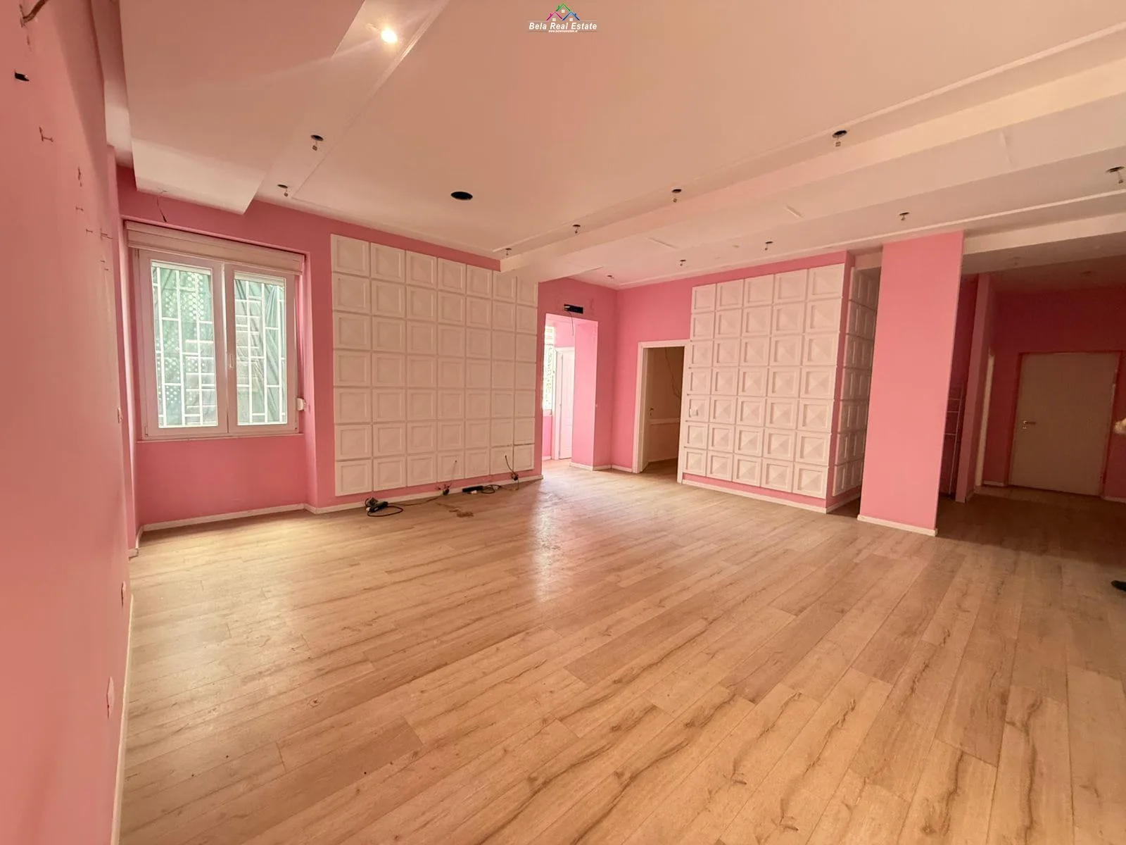 Zyre Me Qera Tek Sheshi Willson (ID BZ2937) Tirane