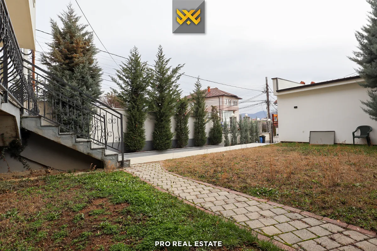 Shtëpi 250m² me #QIRA në Hajvali