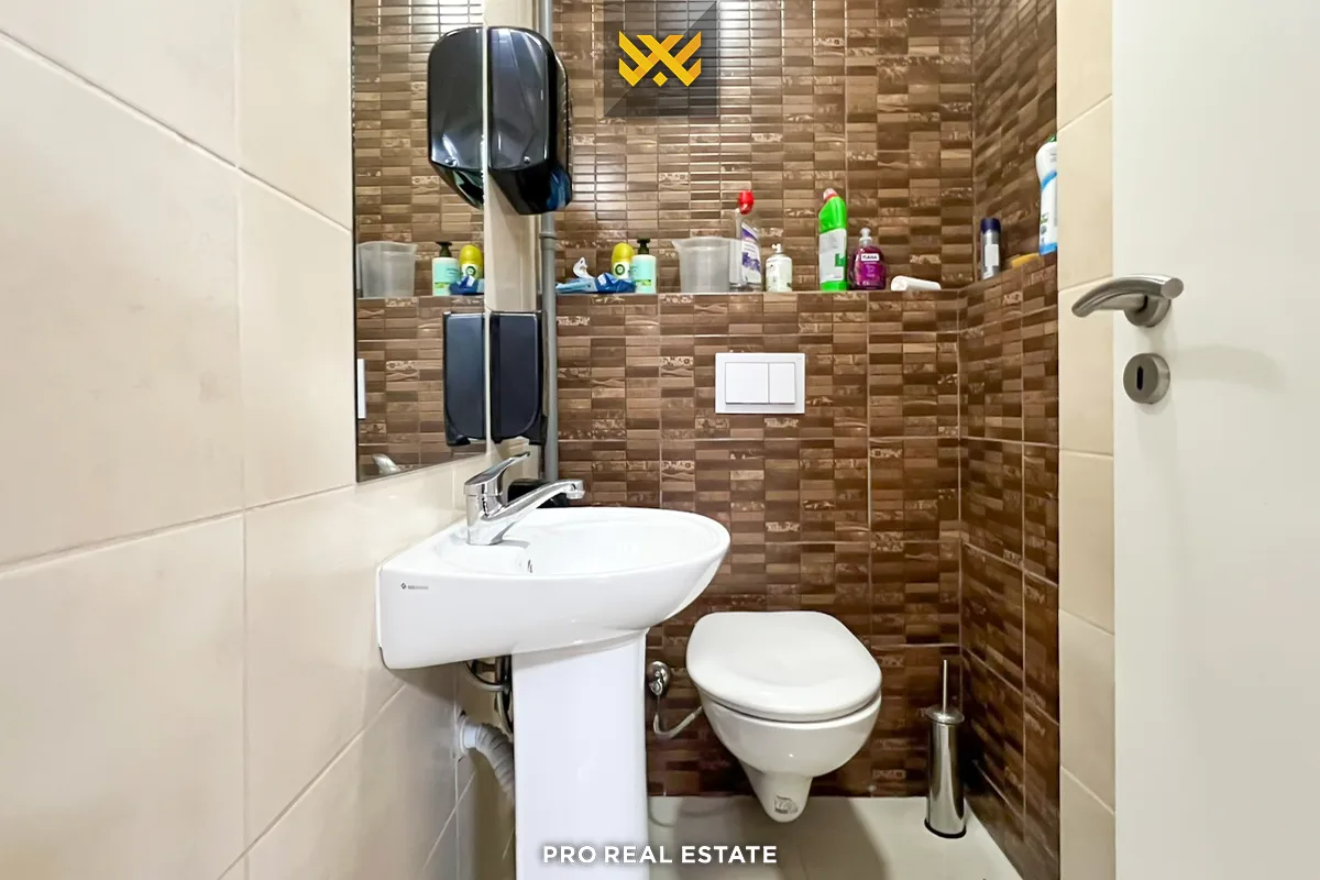 Lokal 71.1m² për #SHITJE në Aktash