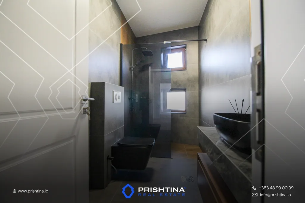 Shtëpi në #shitje 300m² te Bërnica e Poshtme