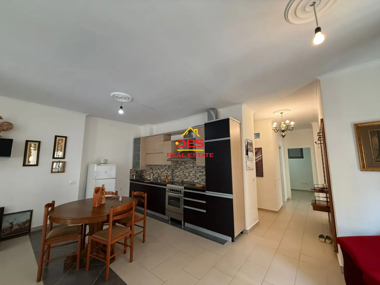 Jepet me qira apartament 3+1 te diamond hill,vlorë