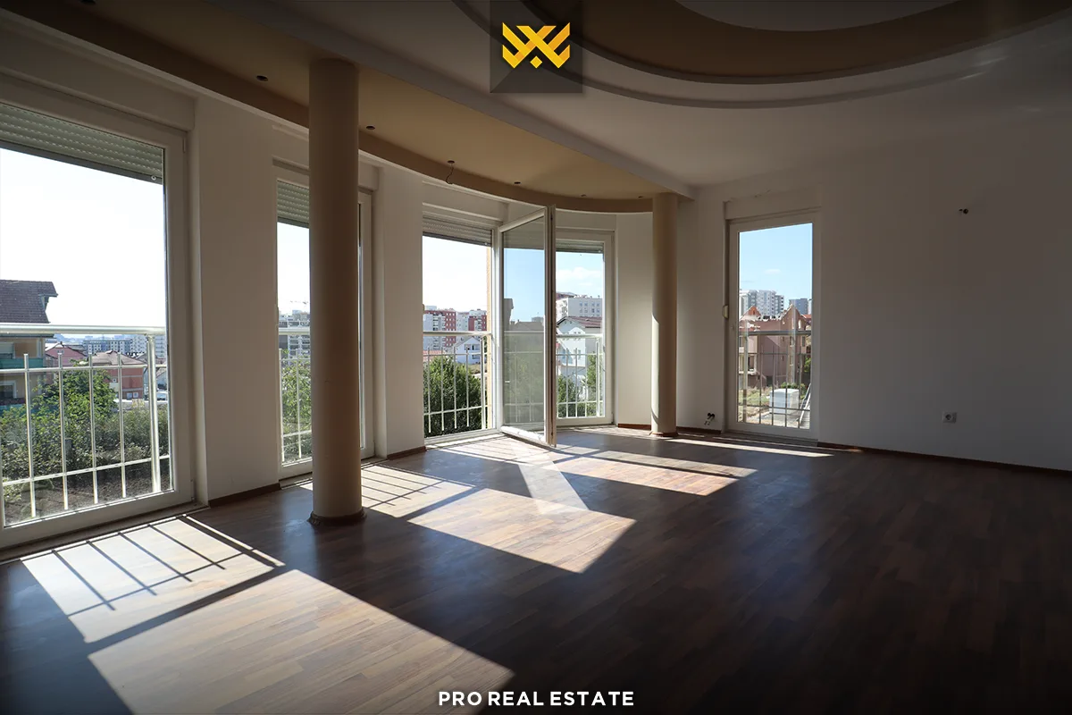Shtëpi 400m² me #QIRA në Rrugën C