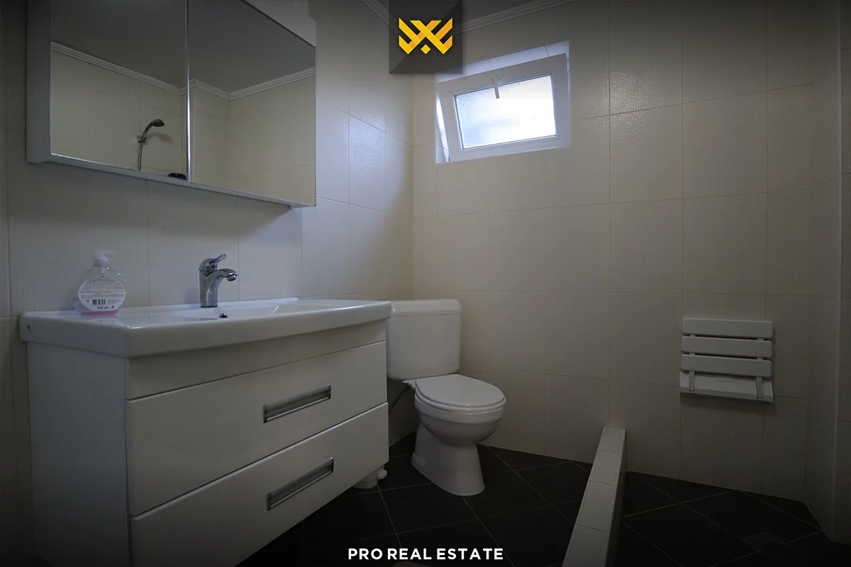 Shtëpi 400m² me #QIRA në Rrugën C