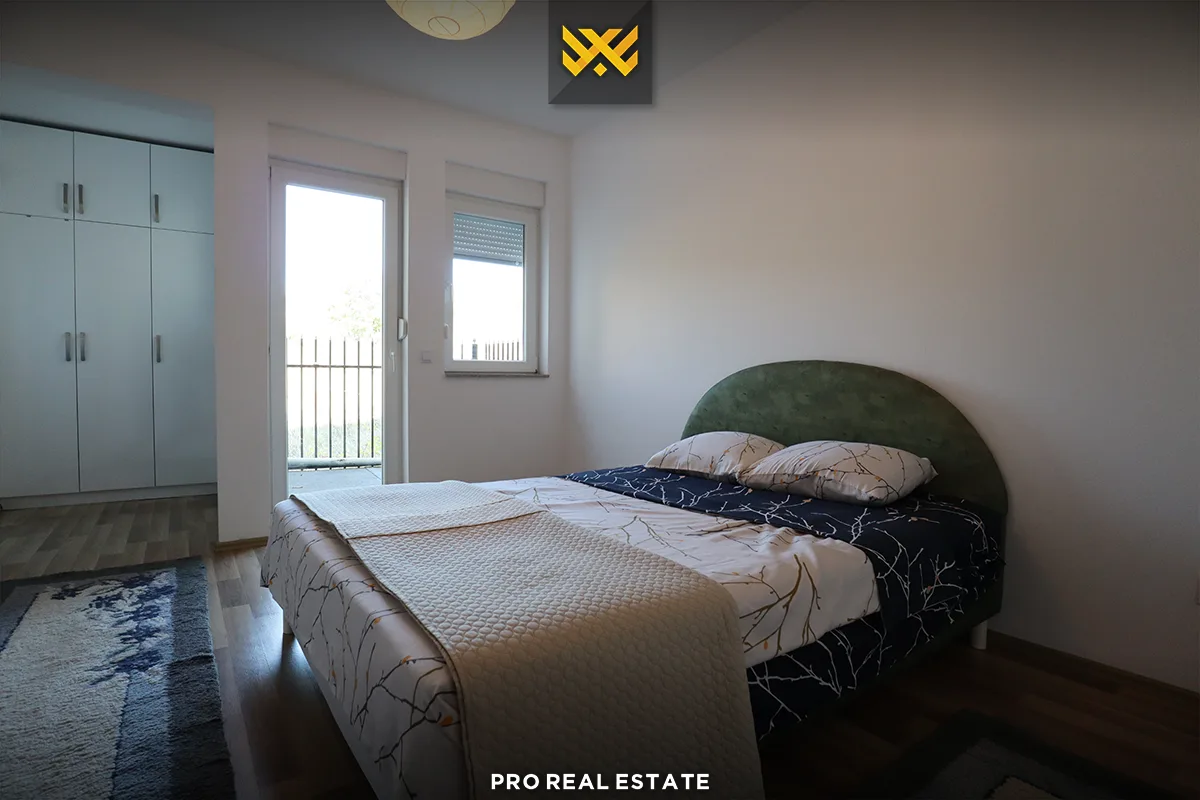 Shtëpi 400m² me #QIRA në Rrugën C