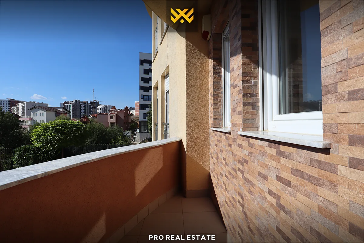 Shtëpi 400m² me #QIRA në Rrugën C