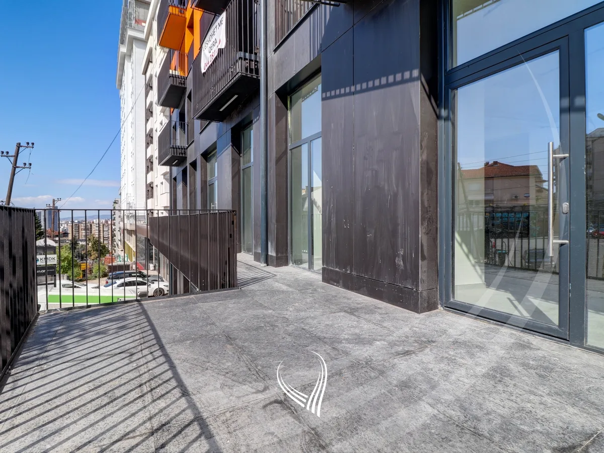 Lokal 550m2 me qira në lagjen Aktash – Kompleksi “Mileniumi”