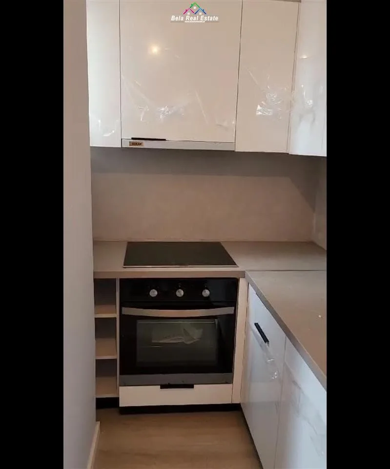 Apartament/Zyre Me Qera 2+1 Tek Pazari i Ri (ID B221286) Tirane