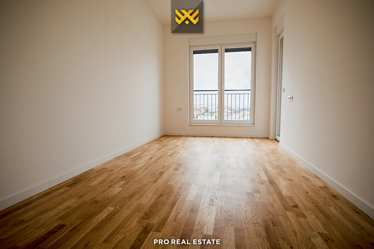Banesë / Zyrë 117.85m² me #QIRA në Rrugën B.
