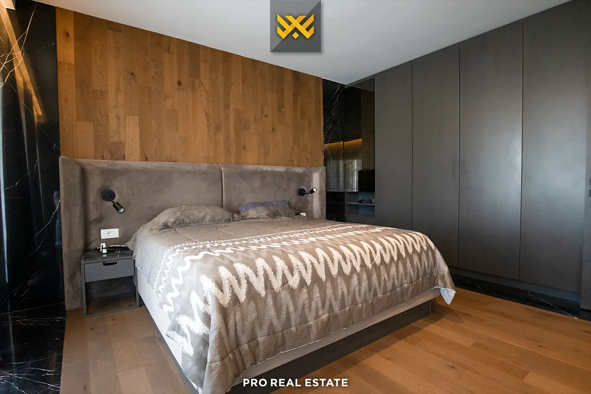 Shtëpi 237m² për #SHITJE në Lagjen Hana