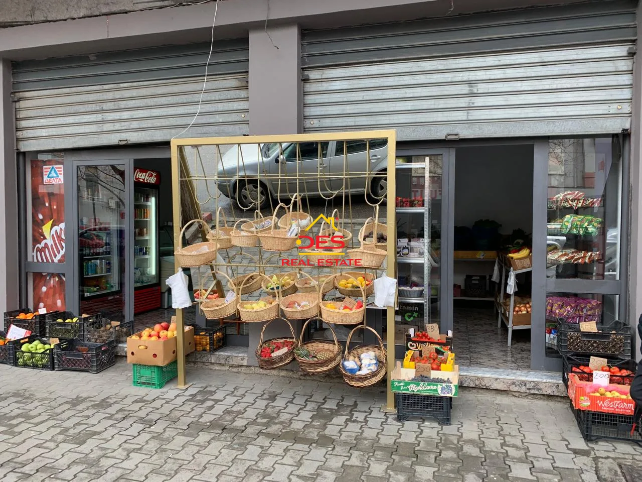 Shitet ambjent biznesi në lagjen ‘beqir dardha’ , elbasan.