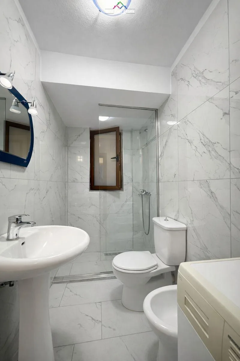 Apartament me Qera 1+1 tek Rruga e Durresit (ID B211342) Tirane.
