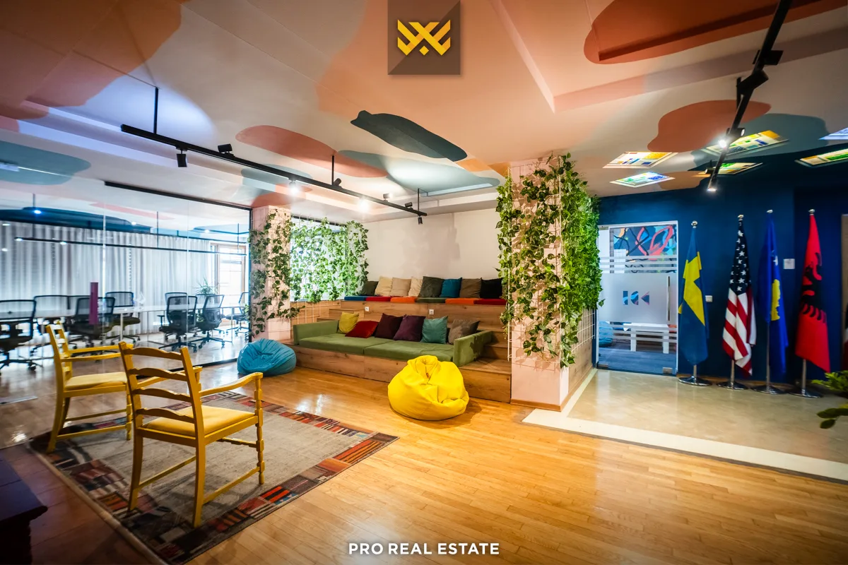 Objekt 2900m² me #QIRA në Aktash