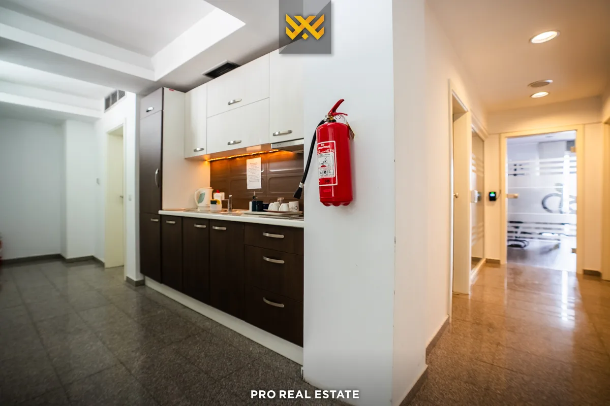 Objekt 2900m² me #QIRA në Aktash