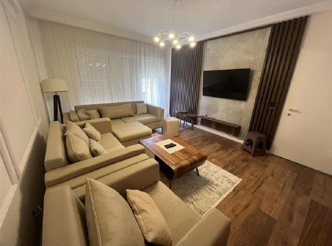 Banesë me qira 1+1 në Lagjen Prishtina e Re