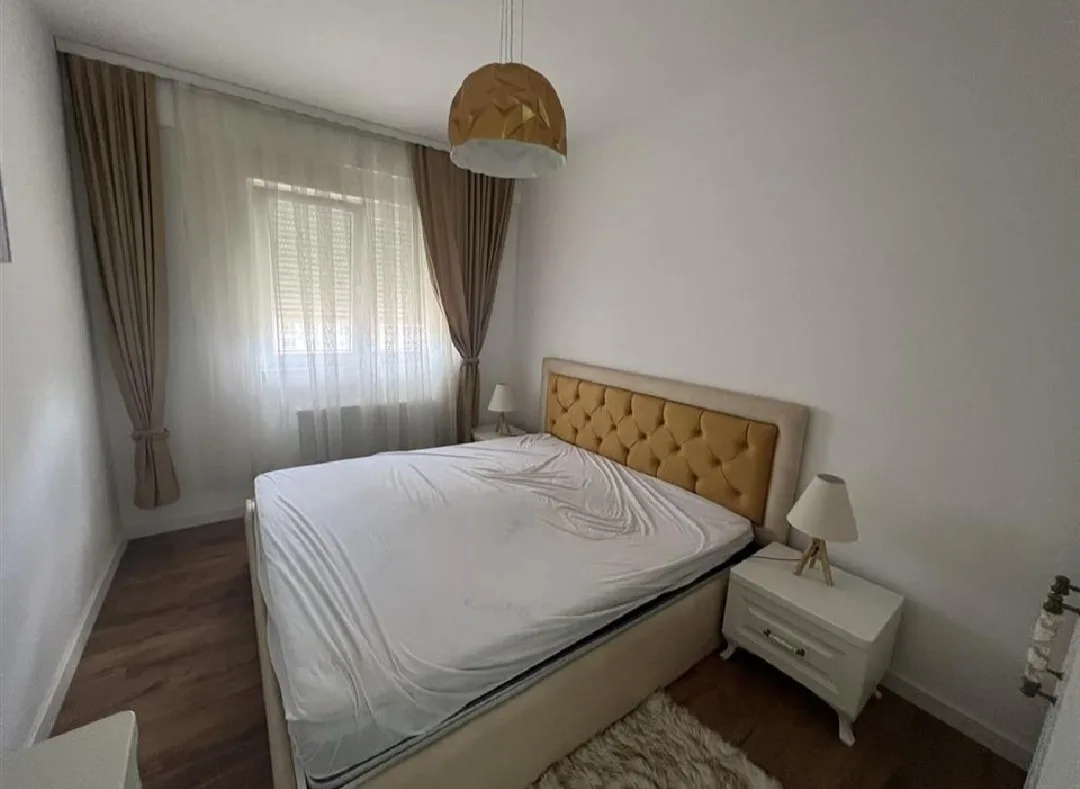 Banesë me qira 1+1 në Lagjen Prishtina e Re