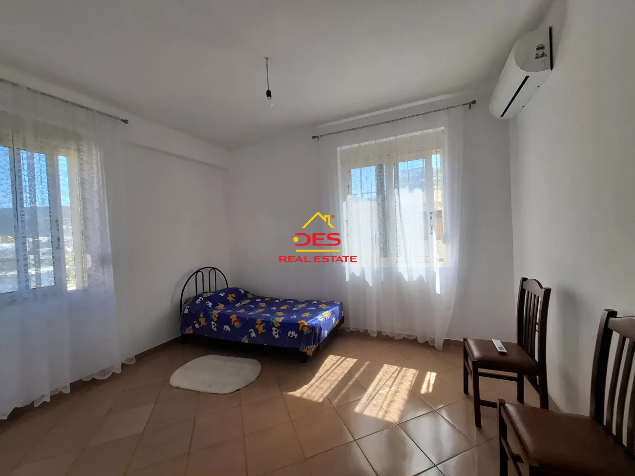 Jepet me qira apartament 2+1 pranë hotel chic lungomare ,vlorë