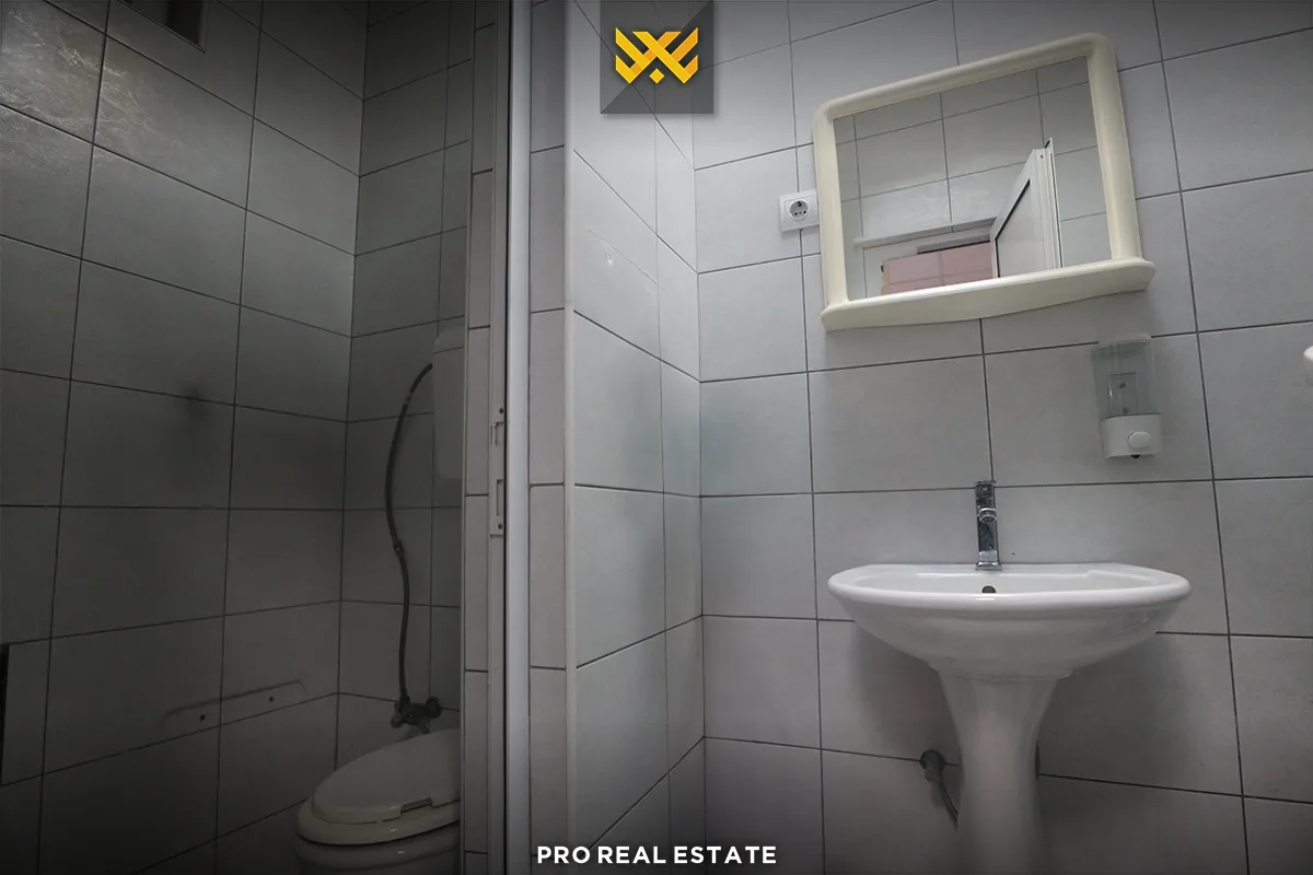 Lokal 35.6m² për #SHITJE te Santea.