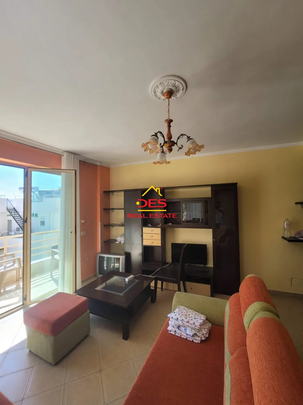 Shitet apartament 1+1 – sarandë | pranë plazhit zero zero 🌊