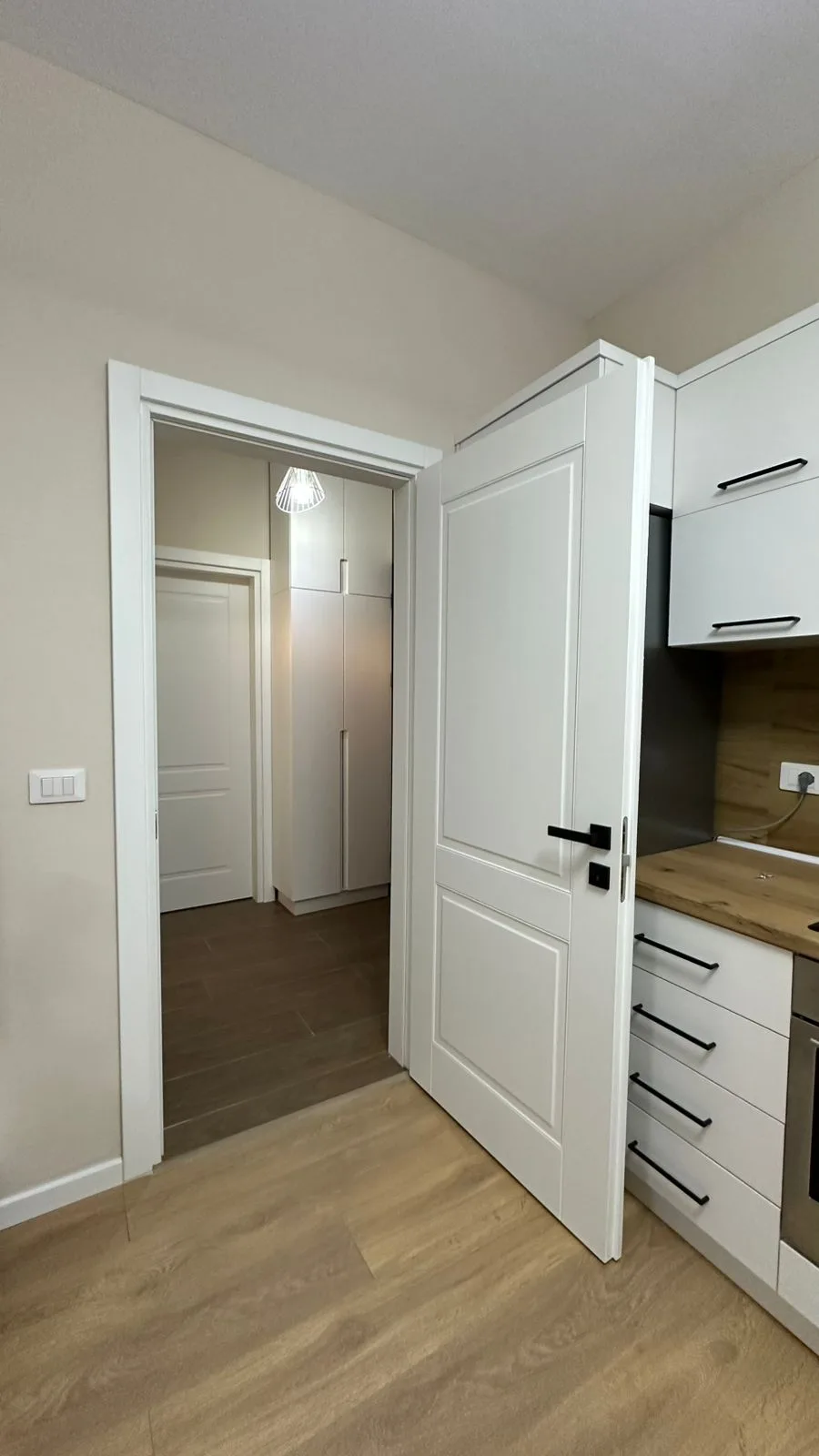 Apartament Me Qera 1+1+Post Parkimi Tek 5 Maji (ID B2101235) Tirane