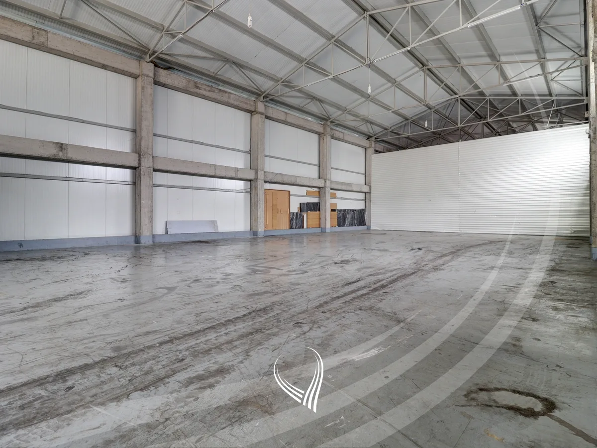 Depo 420m2 me qira në Llapllasellë