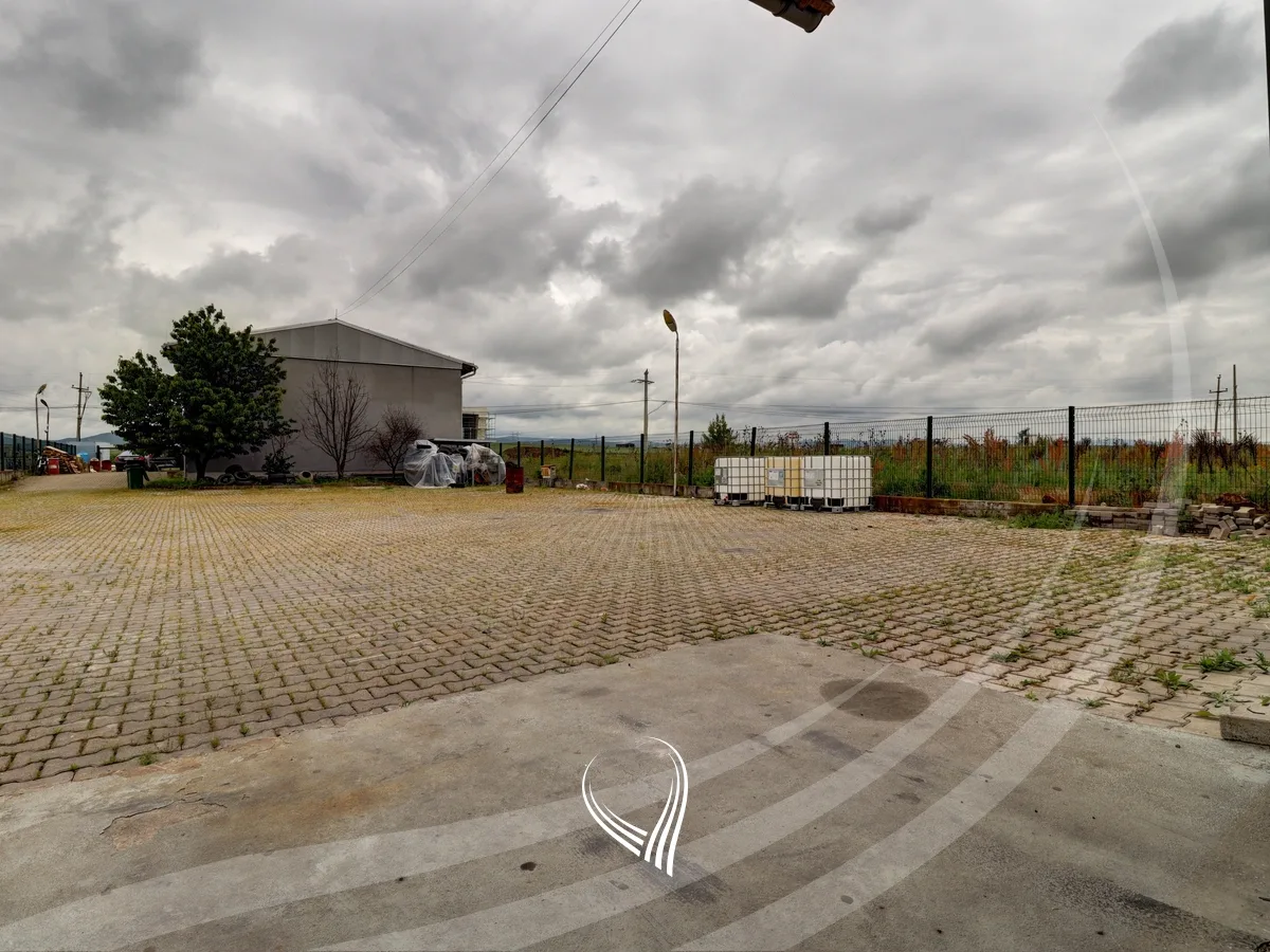 Depo 420m2 me qira në Llapllasellë