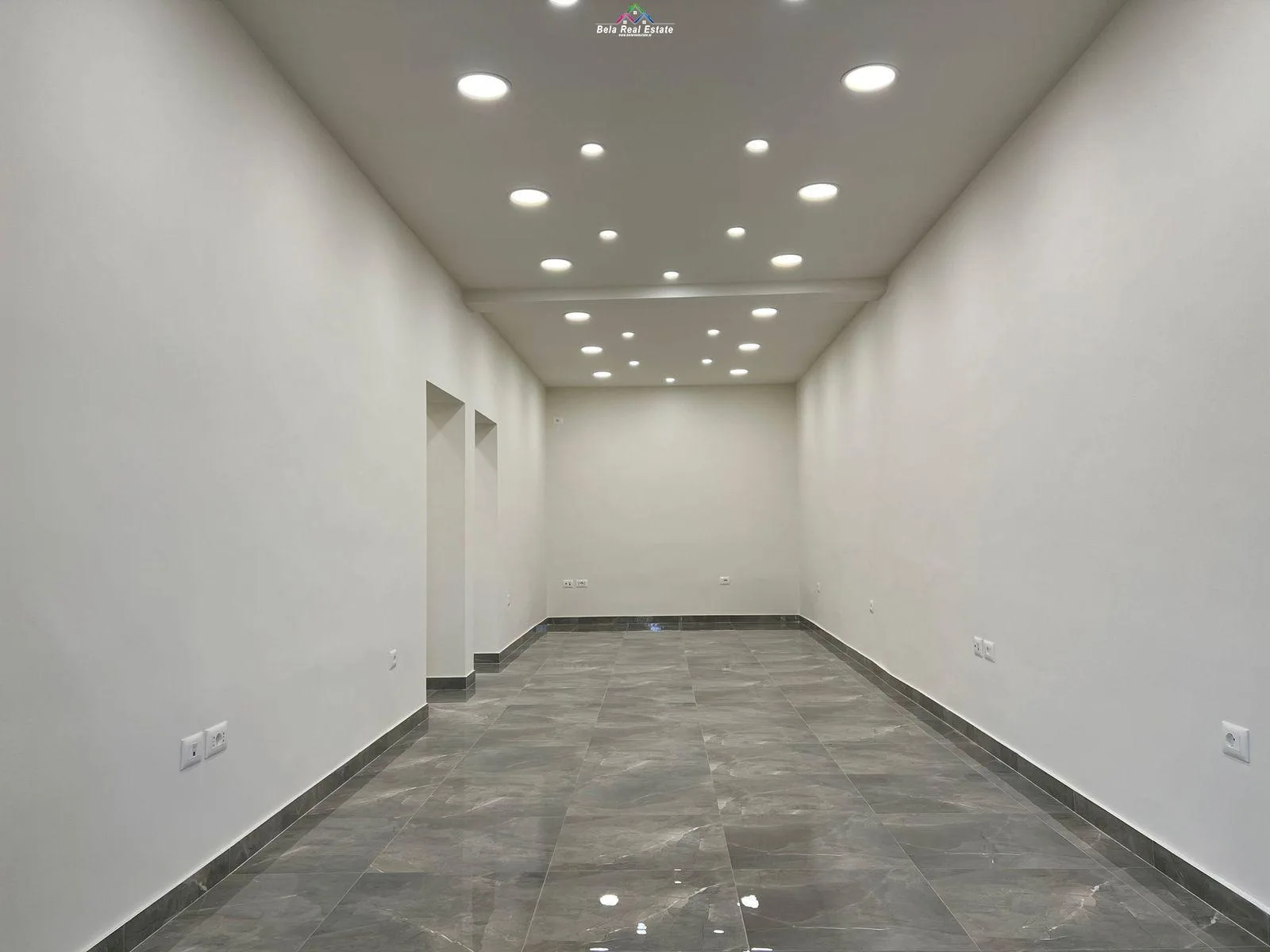 Dyqan ne Shitje tek Stadiumi Dinamo (ID BD1148) Tirane