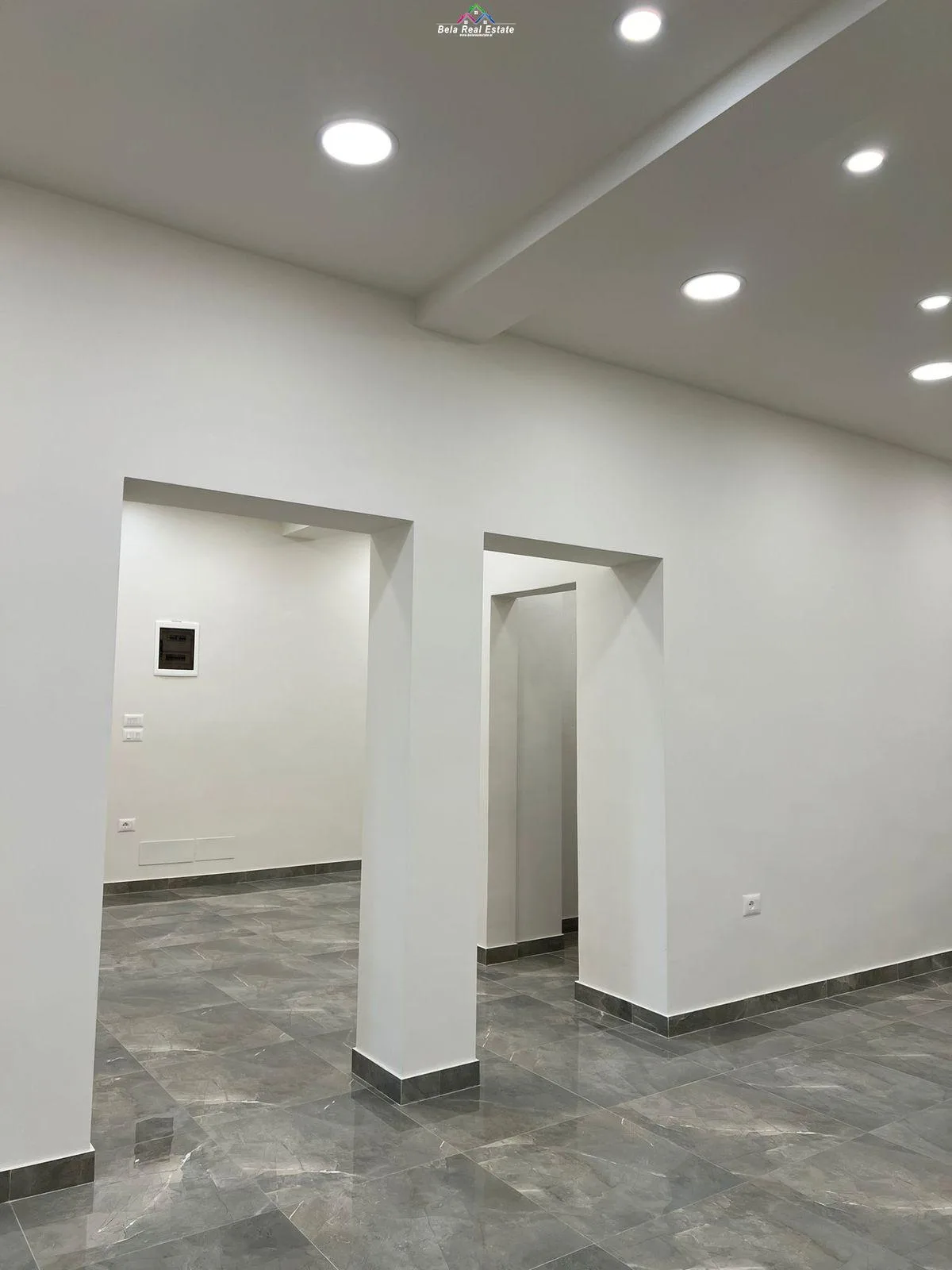 Dyqan ne Shitje tek Stadiumi Dinamo (ID BD1148) Tirane