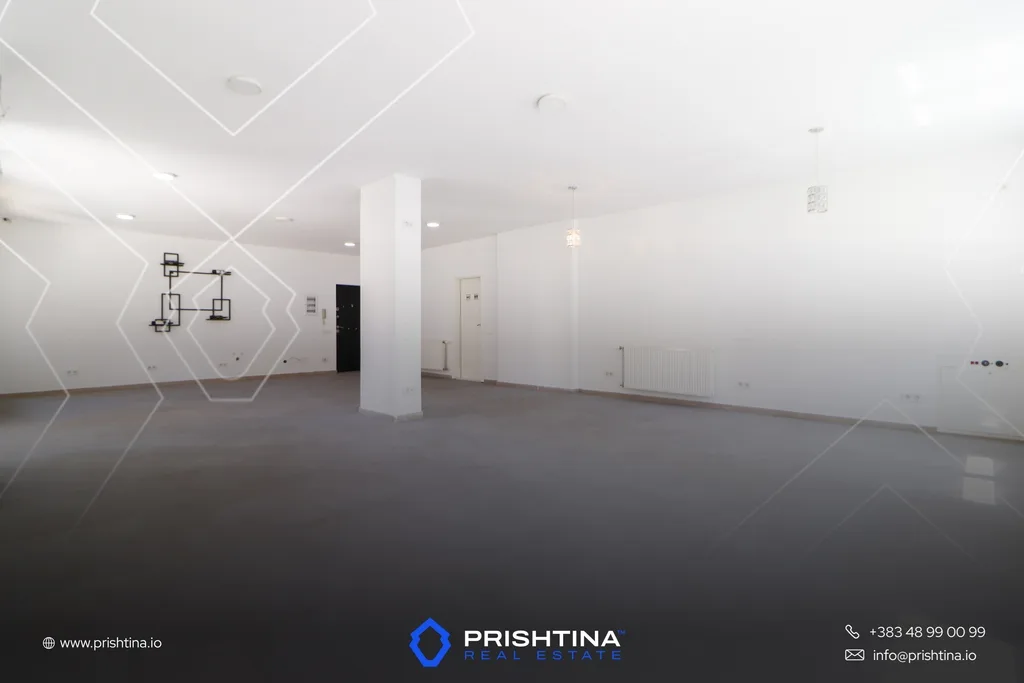 Zyre me #shitje 89.1m² te Rruga B