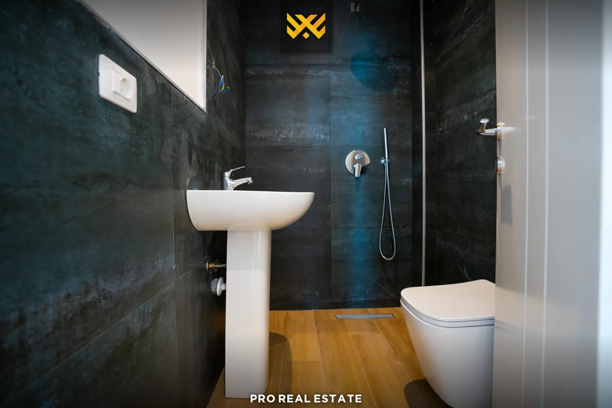Banesë 135.74m² për #SHITJE në Shqipëri, Shëngjin.