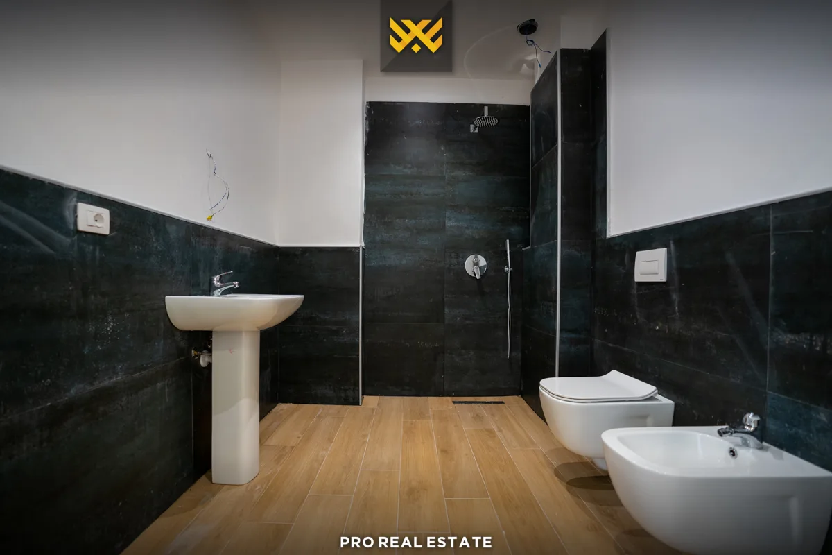 Banesë 135.74m² për #SHITJE në Shqipëri, Shëngjin.
