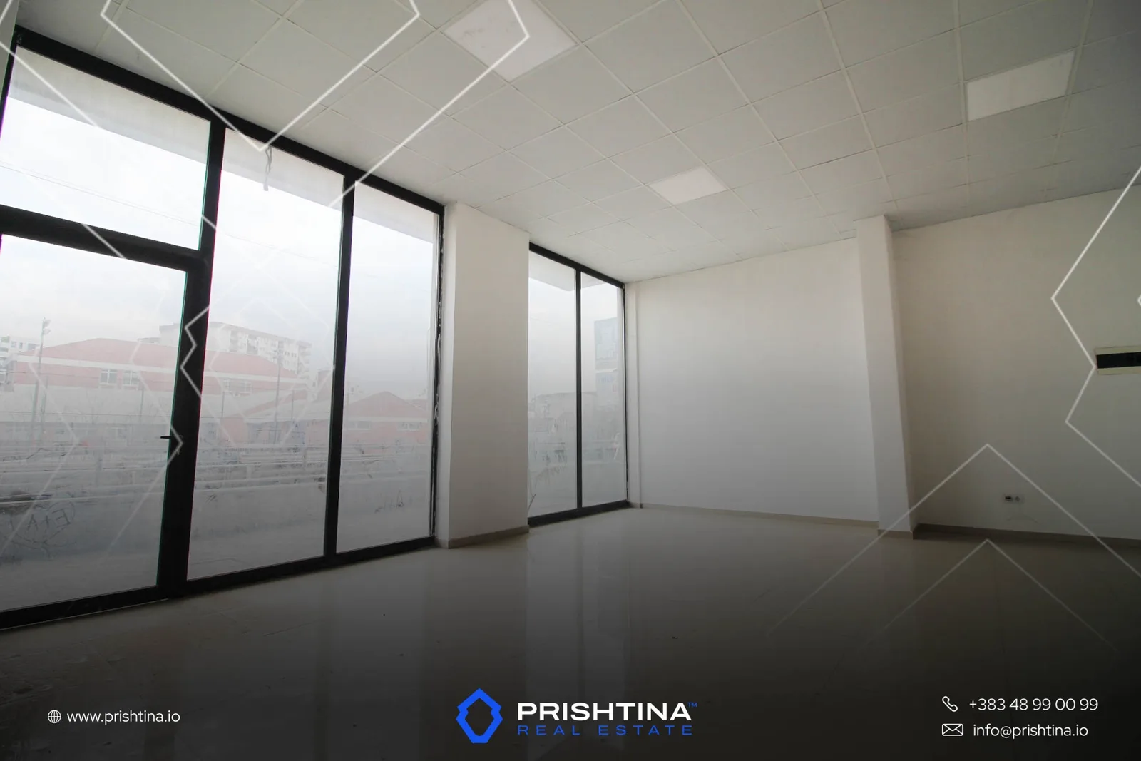 Lokal në shitje 235m² në Fushë Kosovë