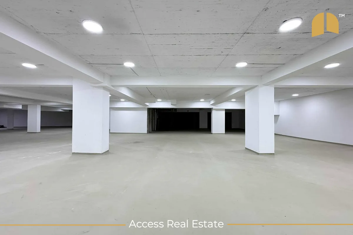 HAPËSIRË AFARISTE me QIRA – Rruga C – 500m²