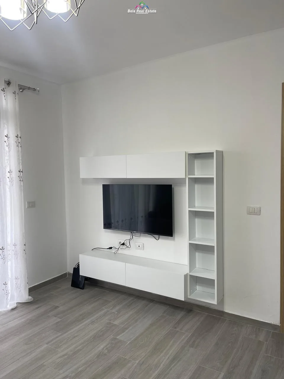 Apartament Me Qera 3+1 tek 5 Maji (ID B230137) Tirane.