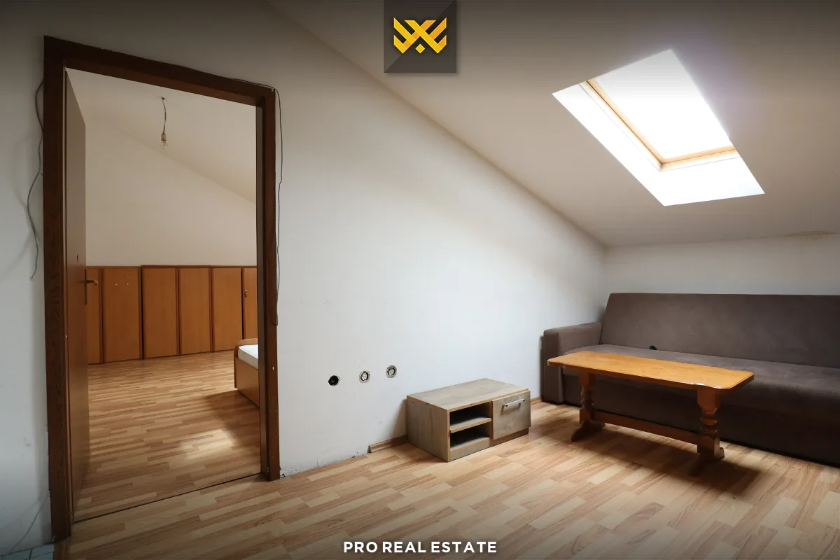 Banesë 120m² për #SHITJE në Emshir.