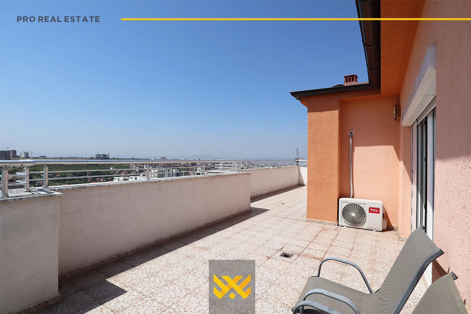 Banesë-Penthouse 175m² + 80m² me #QIRA te Mati 1.