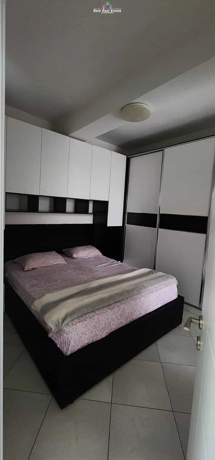 Apartament me qera 2+1 Tek Kompleksi Golden Park ( ID B2201616) Tirane